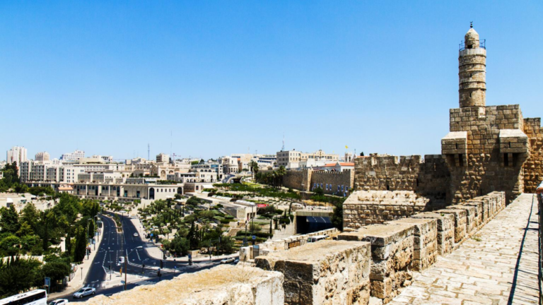 El Desayuno de Oración de Jerusalén conmemoró diez años de bendiciones, milagros e intercesión
